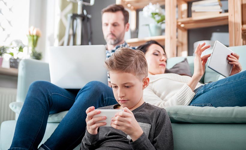 Pais com Dependência Digital, a psicopatologia do século